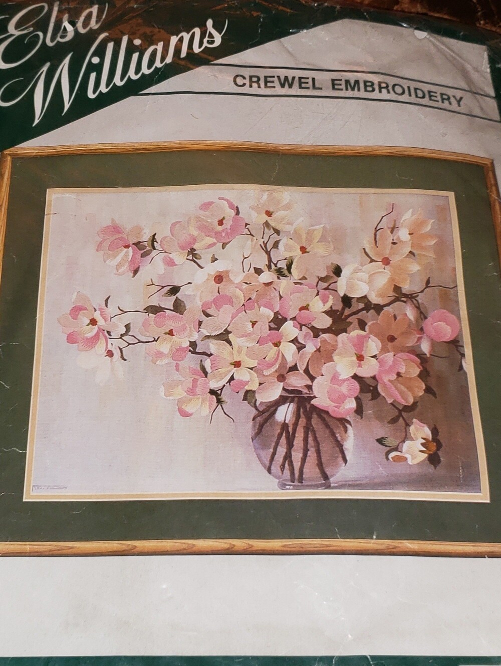 Vintage Elsa Williams Crewel Embroidery Kit "Magnolia Vase" - Picture 2 of 11